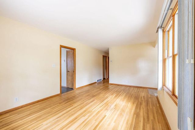 344 W BUEHLER AVENUE, Nekoosa, WI 54457