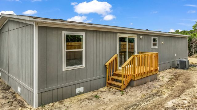 4800 Plum Bush Street, Granbury, TX 76048