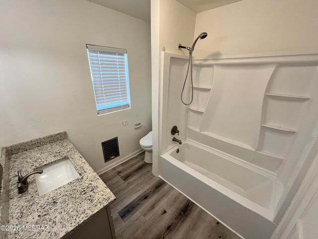 2220 E Grant Road A, Tucson, AZ 85716