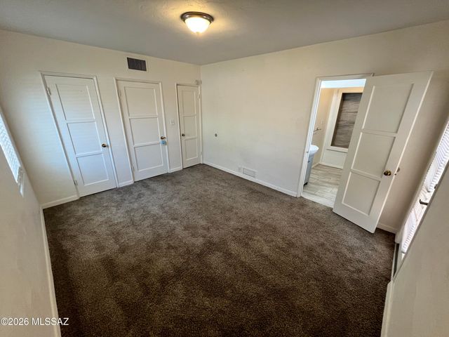 2220 E Grant Road A, Tucson, AZ 85716