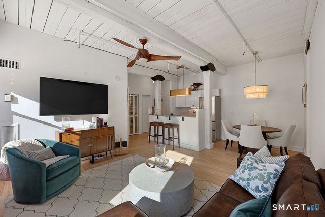 222 Williams Street East APT 223, Glastonbury, CT 06033