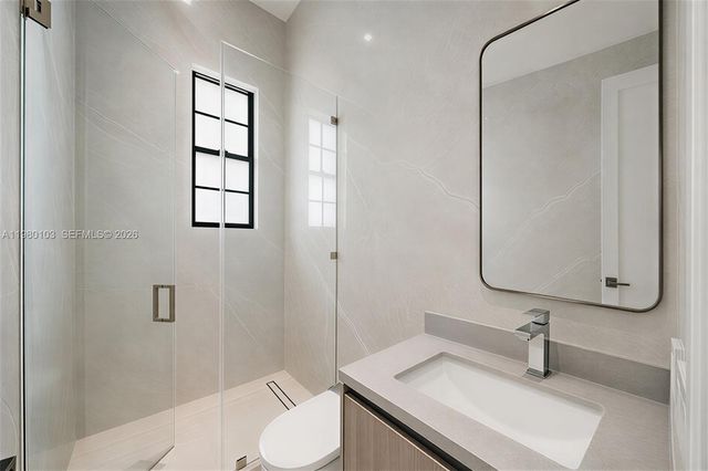 2710 S Le Jeune Rd, Coral Gables, FL 33134