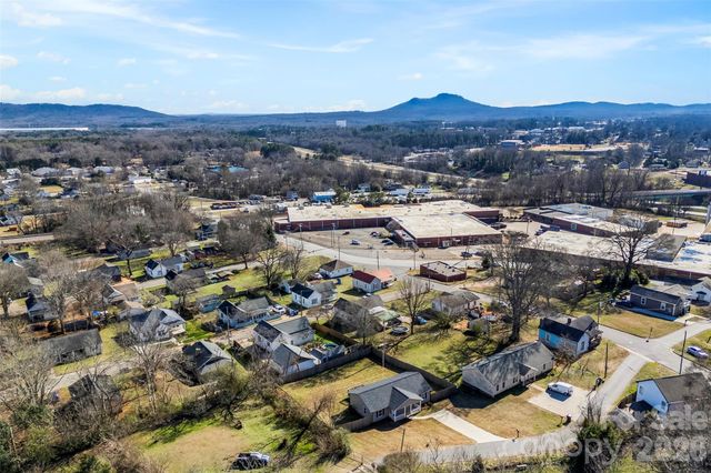 810 4th Street, Kings Mountain, NC 28086