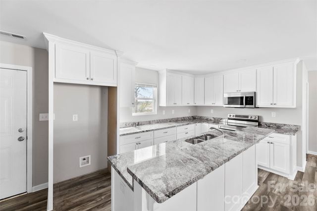 810 4th Street, Kings Mountain, NC 28086