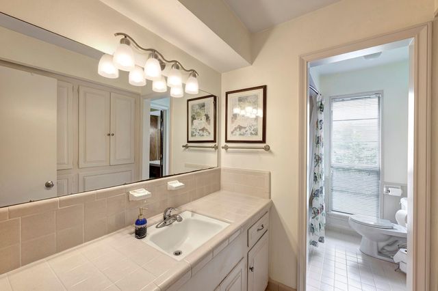 4715 Apollo Street, Houston, TX 77018
