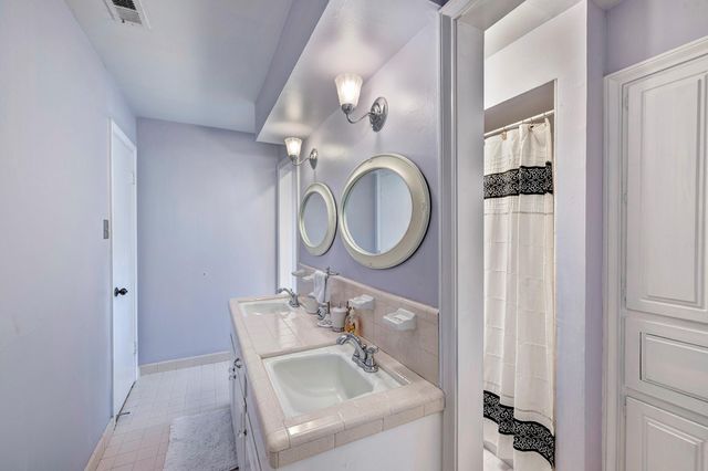 4715 Apollo Street, Houston, TX 77018