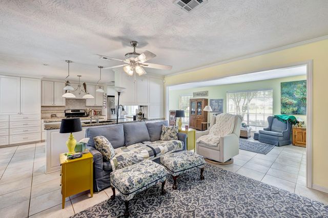 4715 Apollo Street, Houston, TX 77018