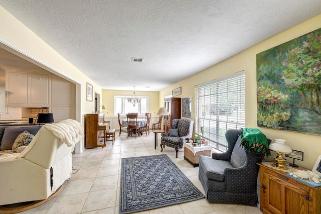 4715 Apollo Street, Houston, TX 77018