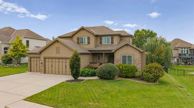 1224 Kingsland Circle, Raymore, MO 64083