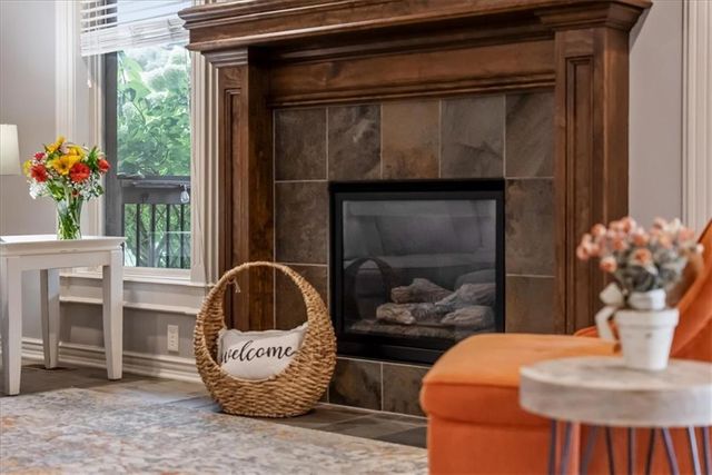 1224 Kingsland Circle, Raymore, MO 64083