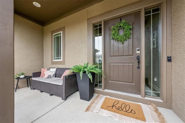 1224 Kingsland Circle, Raymore, MO 64083