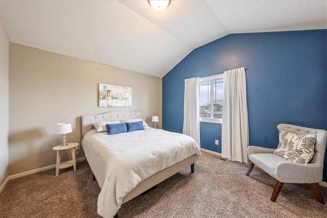1224 Kingsland Circle, Raymore, MO 64083