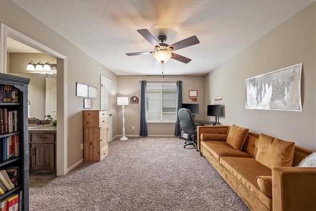 1224 Kingsland Circle, Raymore, MO 64083