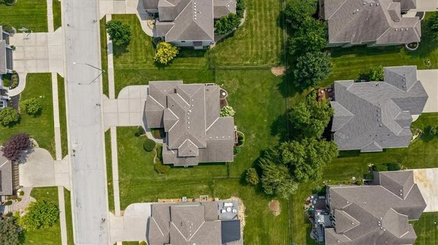 1224 Kingsland Circle, Raymore, MO 64083