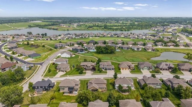 1224 Kingsland Circle, Raymore, MO 64083
