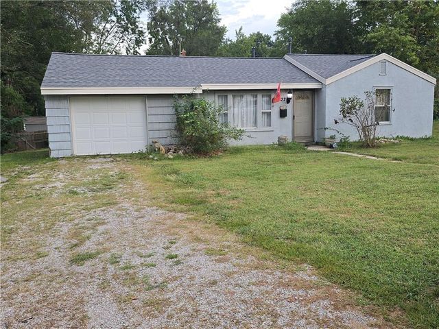 4927 Edgehill Drive, Kansas City, KS 66106