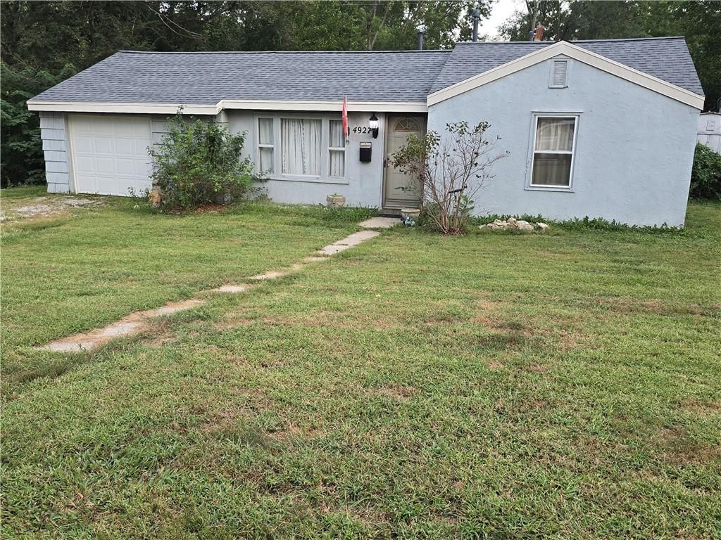 4927 Edgehill Drive, Kansas City, KS 66106