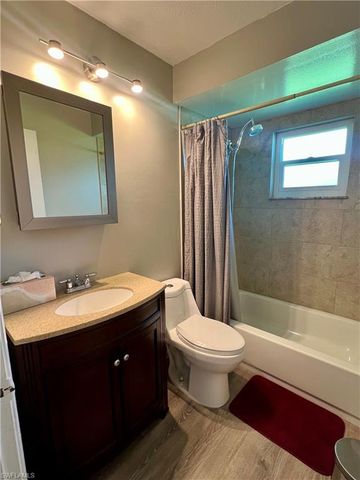 1158 SE 32nd ST, Cape Coral, FL 33904