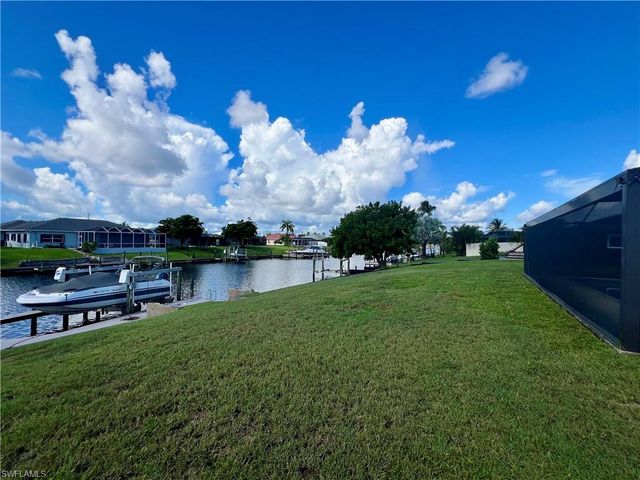 1158 SE 32nd ST, Cape Coral, FL 33904