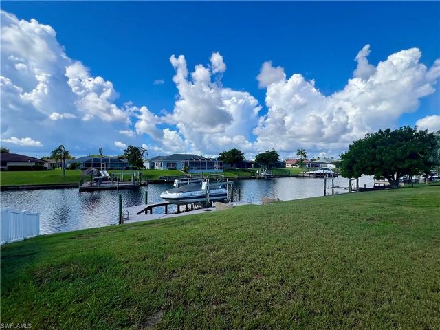 1158 SE 32nd ST, Cape Coral, FL 33904