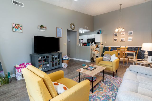 648 Friars Lane, 10, Florence, KY 41042