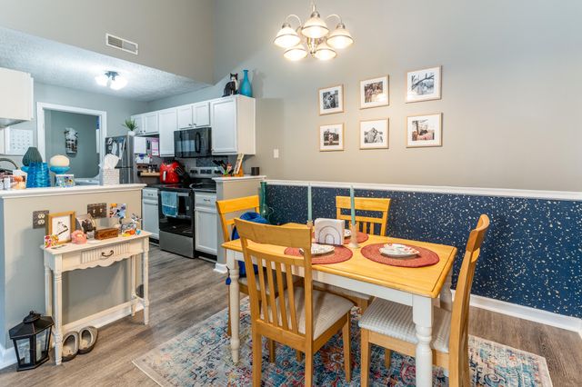 648 Friars Lane, 10, Florence, KY 41042