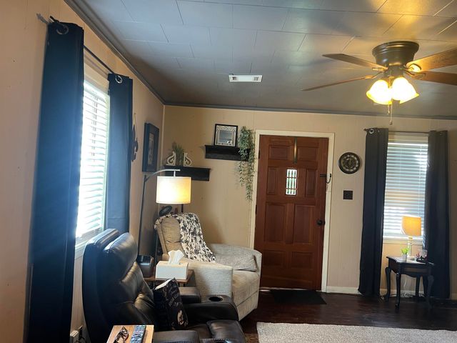 121 E Baldwin, White Hall, AR 71602