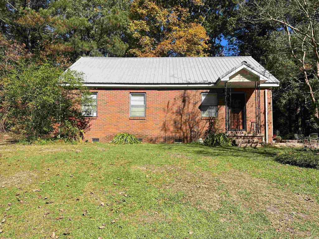 121 E Baldwin, White Hall, AR 71602