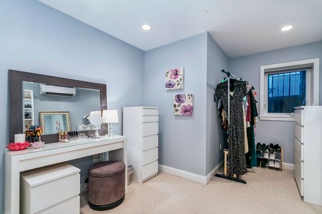 695 E 8th St 1, Boston, MA 02127