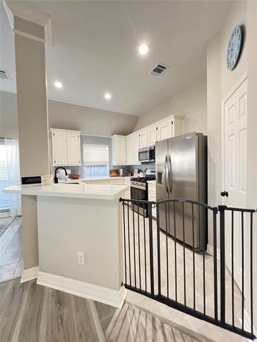 1410 Rogers Lake Lane, Richmond, TX 77407
