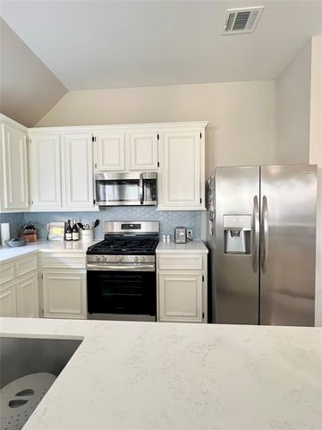 1410 Rogers Lake Lane, Richmond, TX 77407