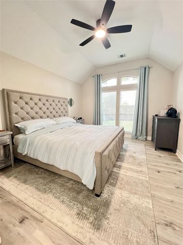 1410 Rogers Lake Lane, Richmond, TX 77407