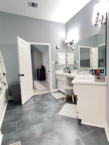 1410 Rogers Lake Lane, Richmond, TX 77407