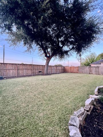 1410 Rogers Lake Lane, Richmond, TX 77407