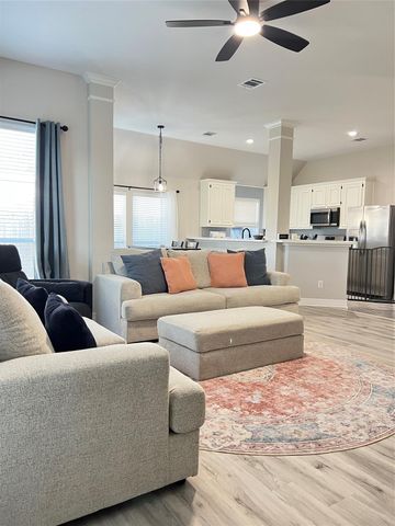 1410 Rogers Lake Lane, Richmond, TX 77407