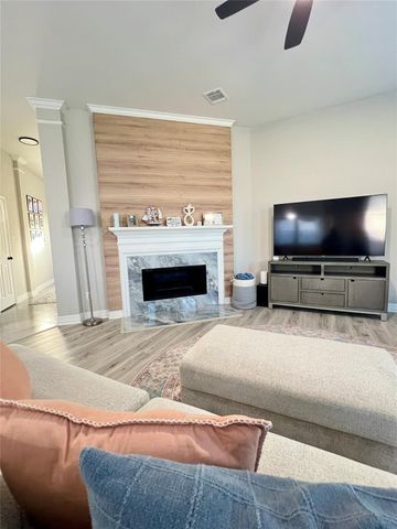 1410 Rogers Lake Lane, Richmond, TX 77407
