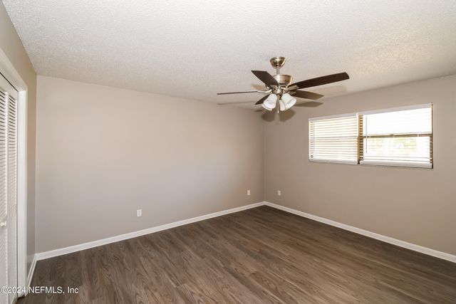 4385 QUEENSWAY Drive, Jacksonville, FL 32257