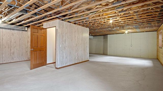 4112 Mill Run Court, Eau Claire, WI 54703