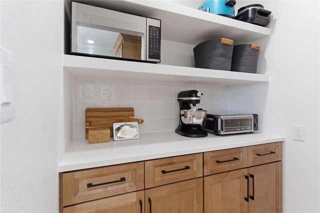 15319 E Hwy 264, Lowell, AR 72745