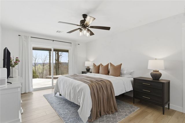 15319 E Hwy 264, Lowell, AR 72745