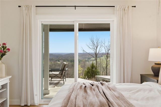 15319 E Hwy 264, Lowell, AR 72745