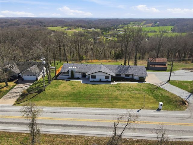 15319 E Hwy 264, Lowell, AR 72745