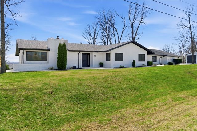 15319 E Hwy 264, Lowell, AR 72745