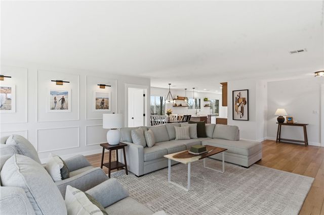 15319 E Hwy 264, Lowell, AR 72745