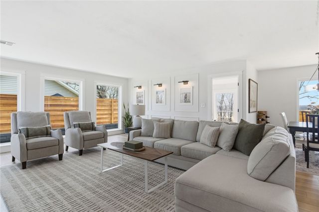 15319 E Hwy 264, Lowell, AR 72745