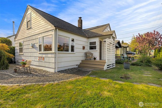 2718 E 11th Street, Bremerton, WA 98310
