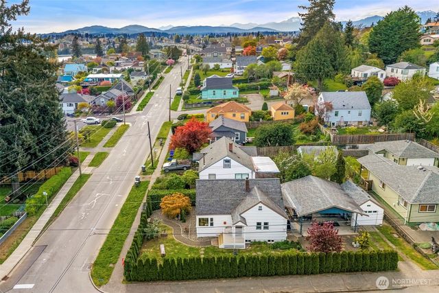 2718 E 11th Street, Bremerton, WA 98310