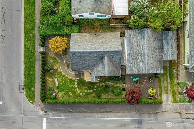 2718 E 11th Street, Bremerton, WA 98310