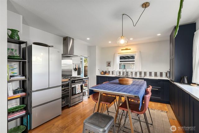 2718 E 11th Street, Bremerton, WA 98310