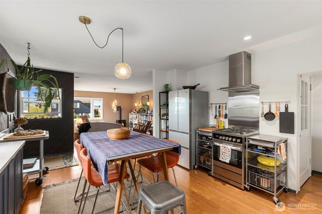 2718 E 11th Street, Bremerton, WA 98310